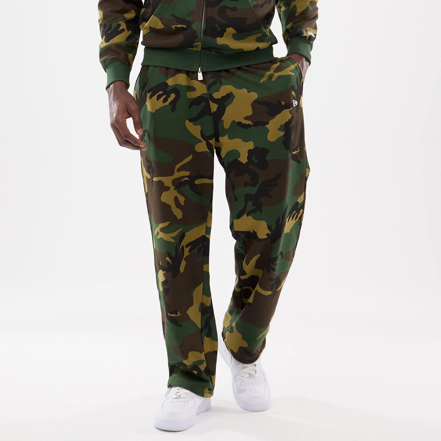 New Era Woodland Camo Joggers-kentox