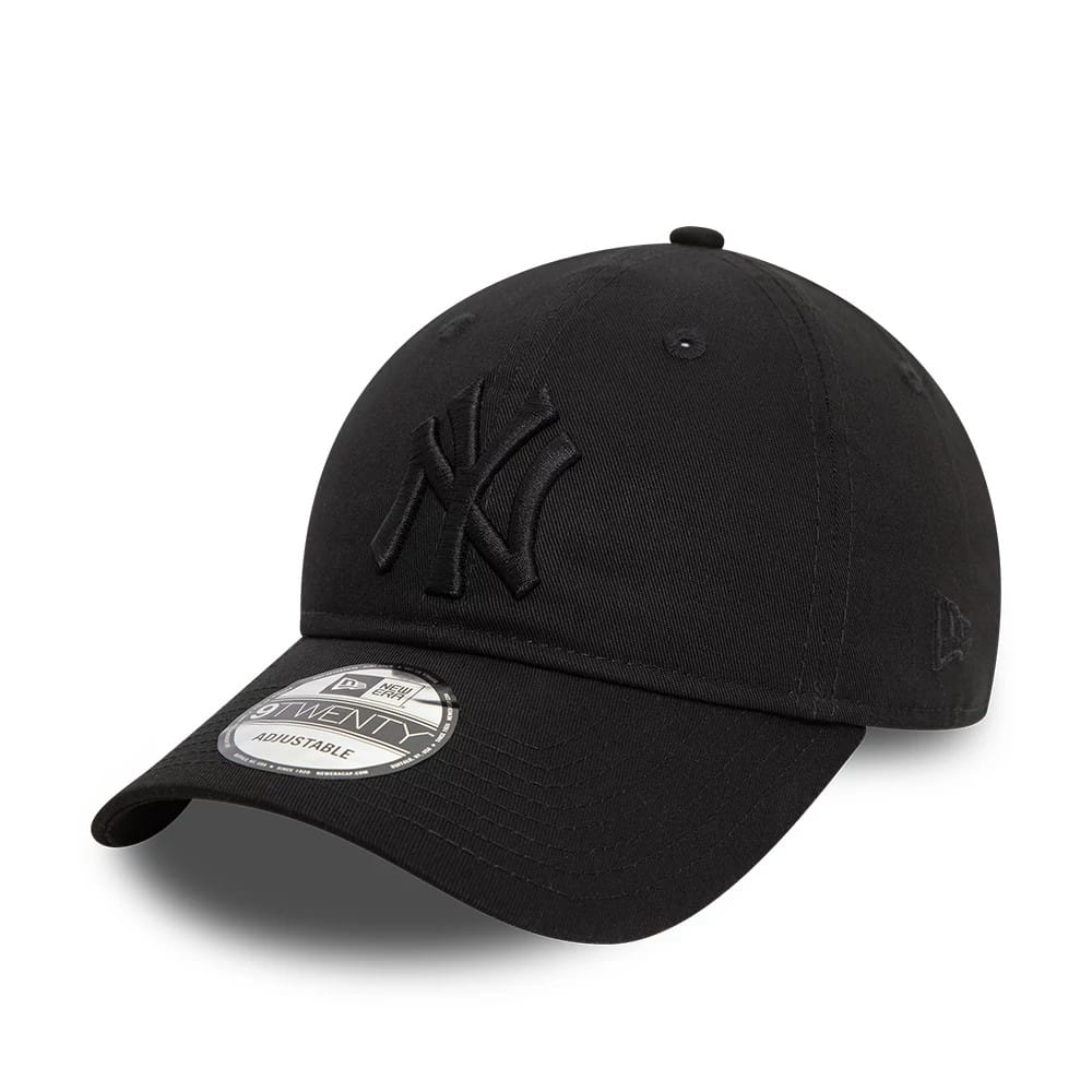 New York Yankees League Essential Black On Black 9TWENTY Adjustable Cap-kentox