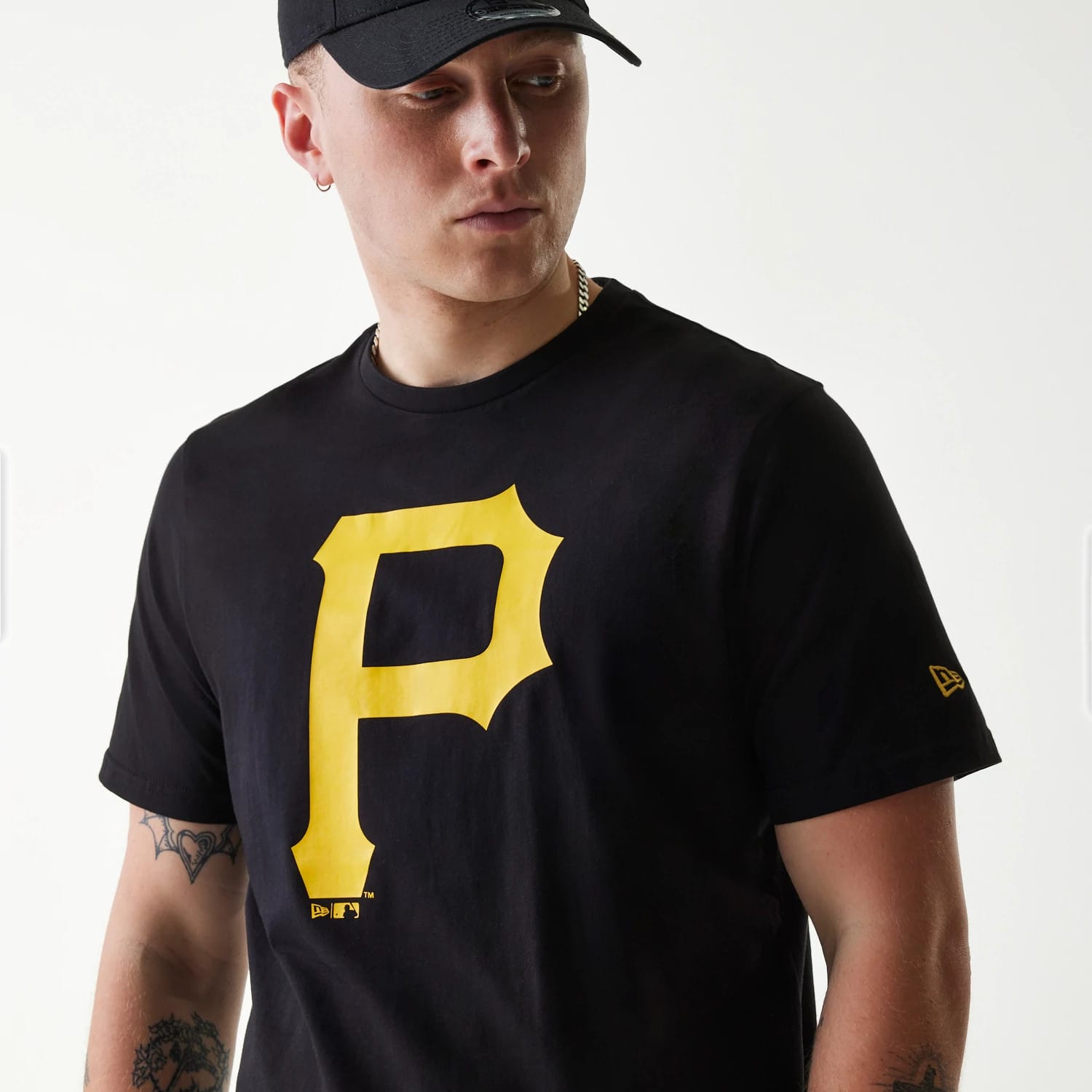 Pittsburgh Pirates MLB Regular Black T-Shirt-kentox