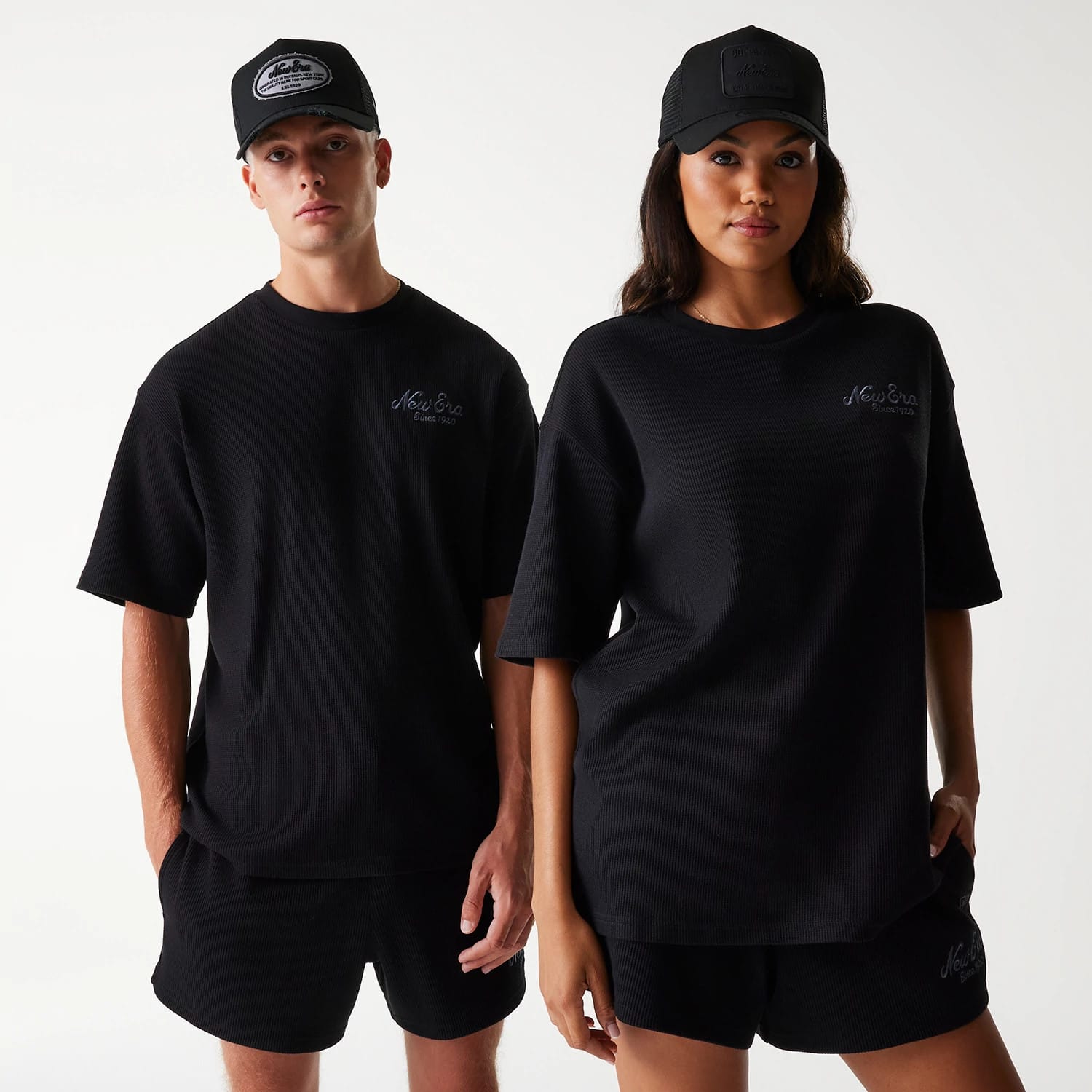 New Era Waffle Black Oversized T-Shirt-kentox