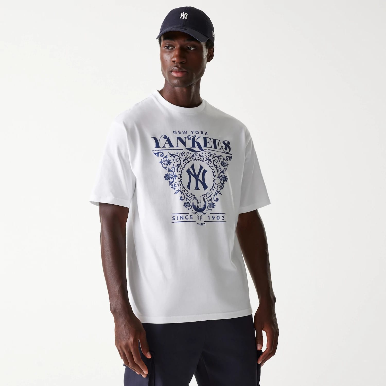 New York Yankees MLB Floral Graphic White Oversized T-Shirt-kentox