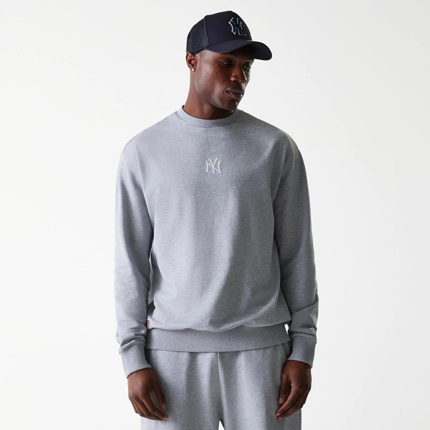 New York Yankees MLB League Essential Midi Grey Oversized Crew Neck Sweater-kentox