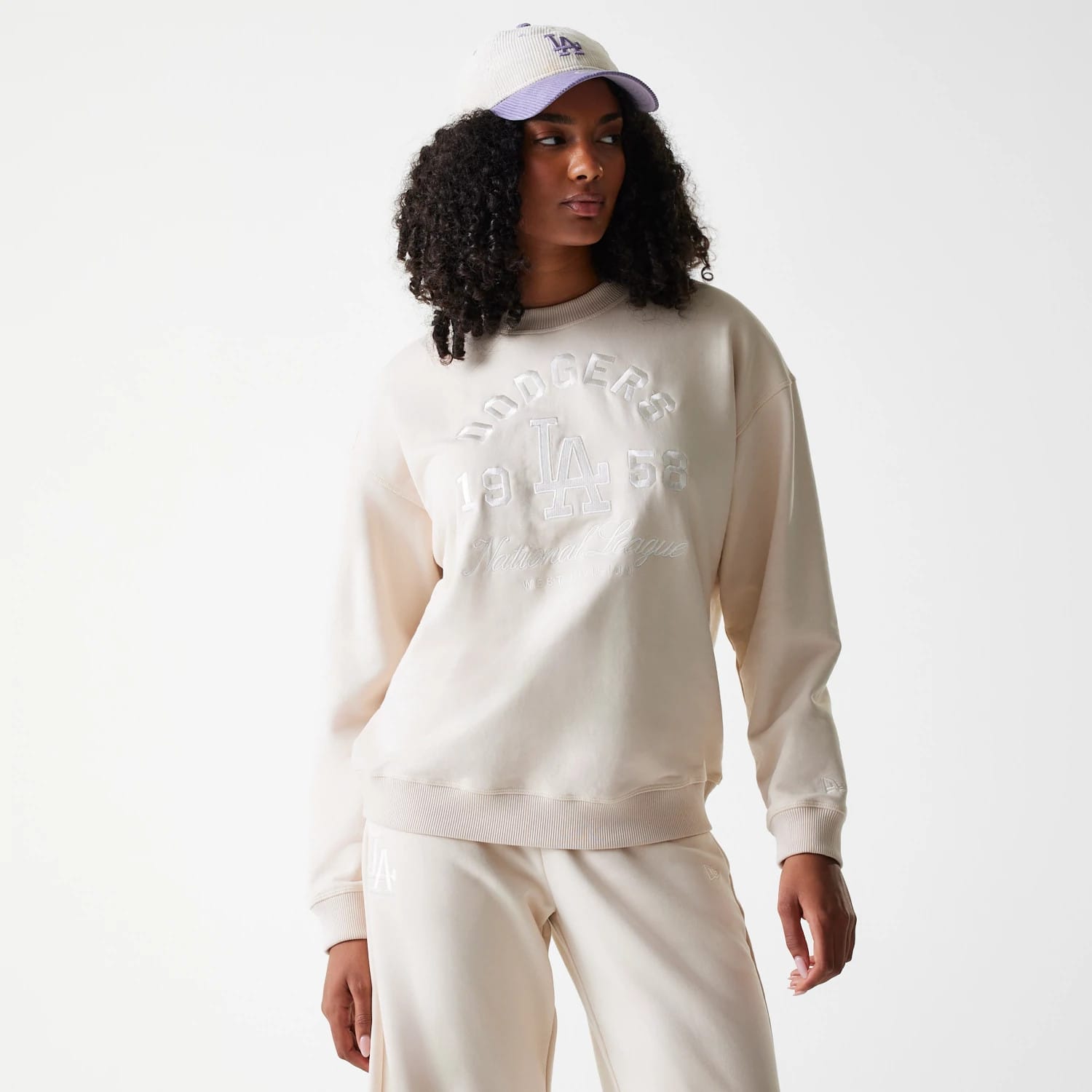 LA Dodgers Womens MLB Tonal Graphic Light Beige Oversized Crew Neck Sweater-kentox