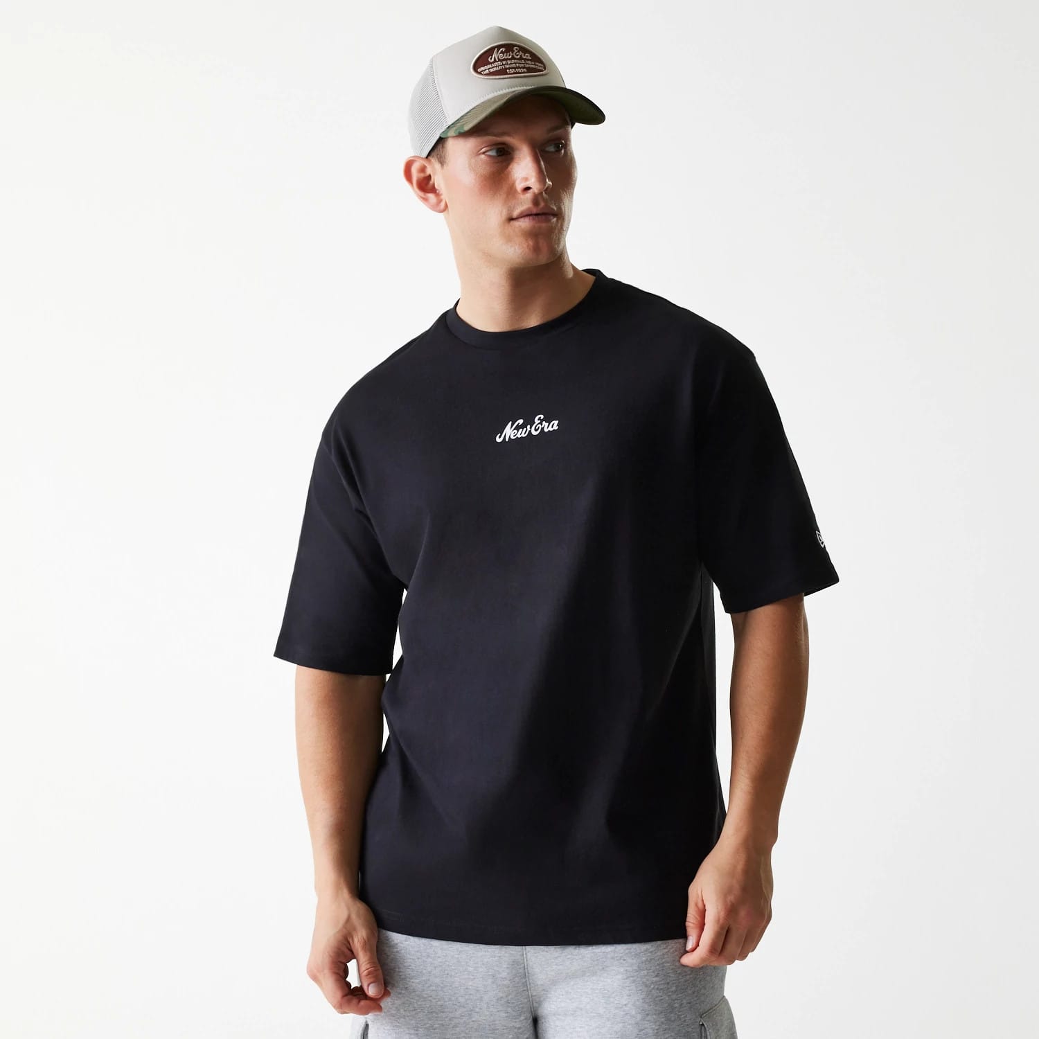 New Era Trucker Patch Black Oversized T-Shirt-kentox