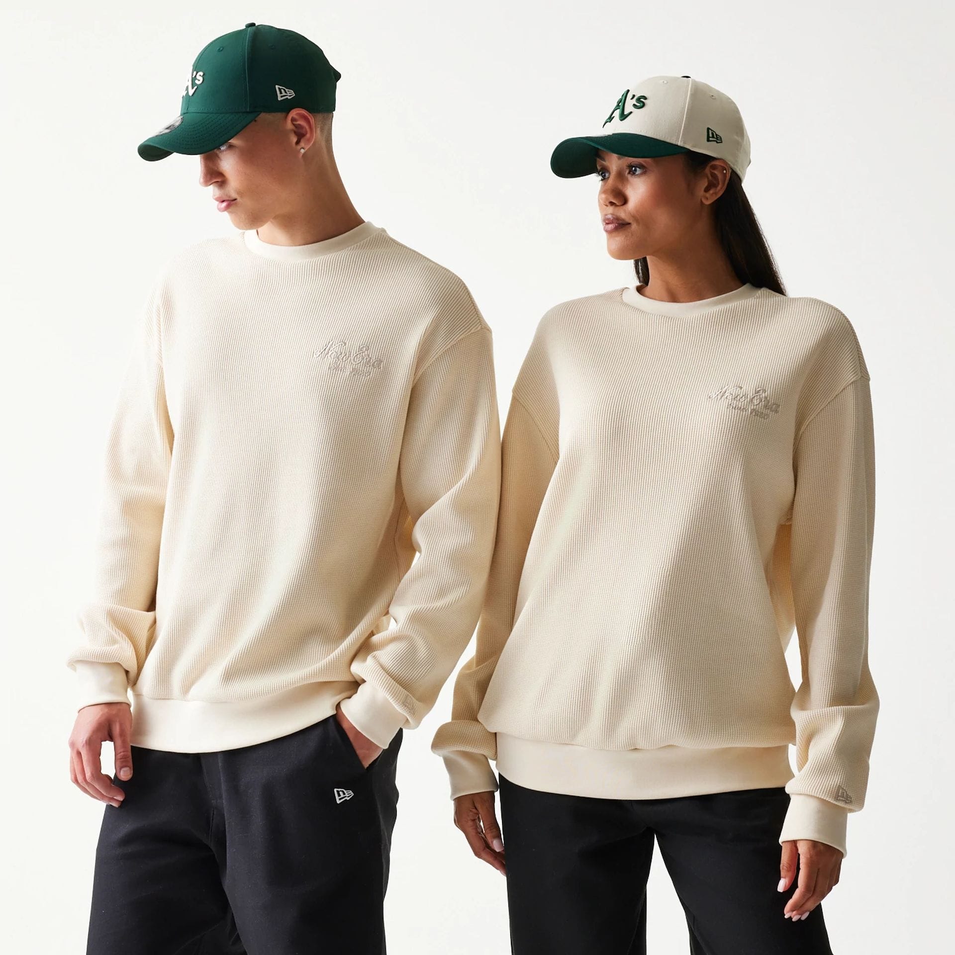 New Era Script Waffle Light Beige Crew Neck Sweater-kentox