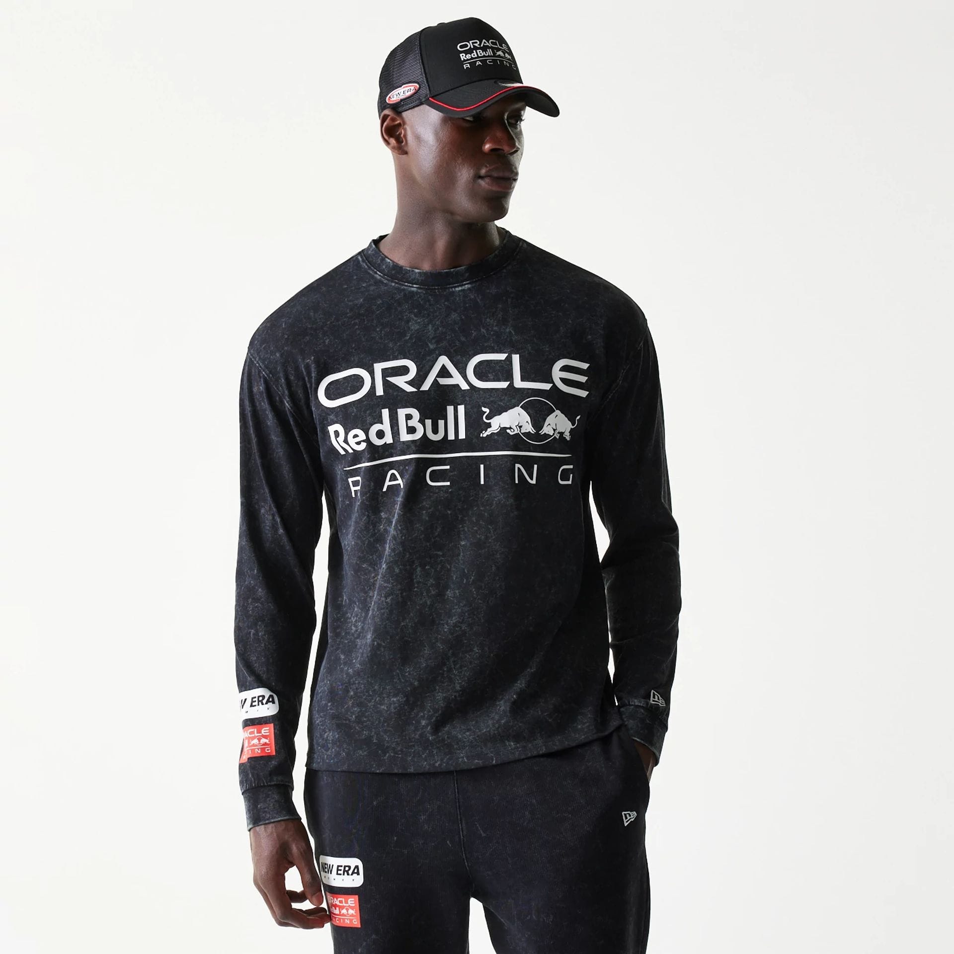Red Bull Racing Linear Graphic Black Long Sleeve T-Shirt-kentox
