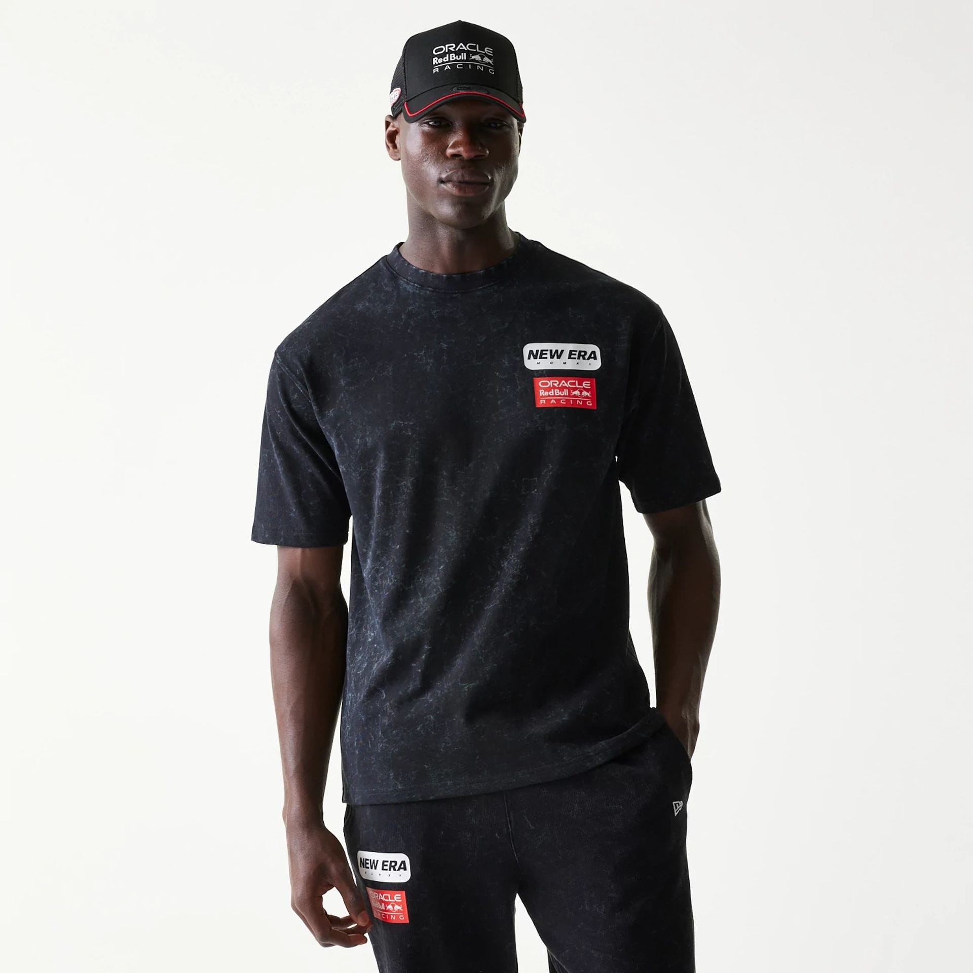 Red Bull Racing Linear Graphic Black Oversized T-Shirt-kentox