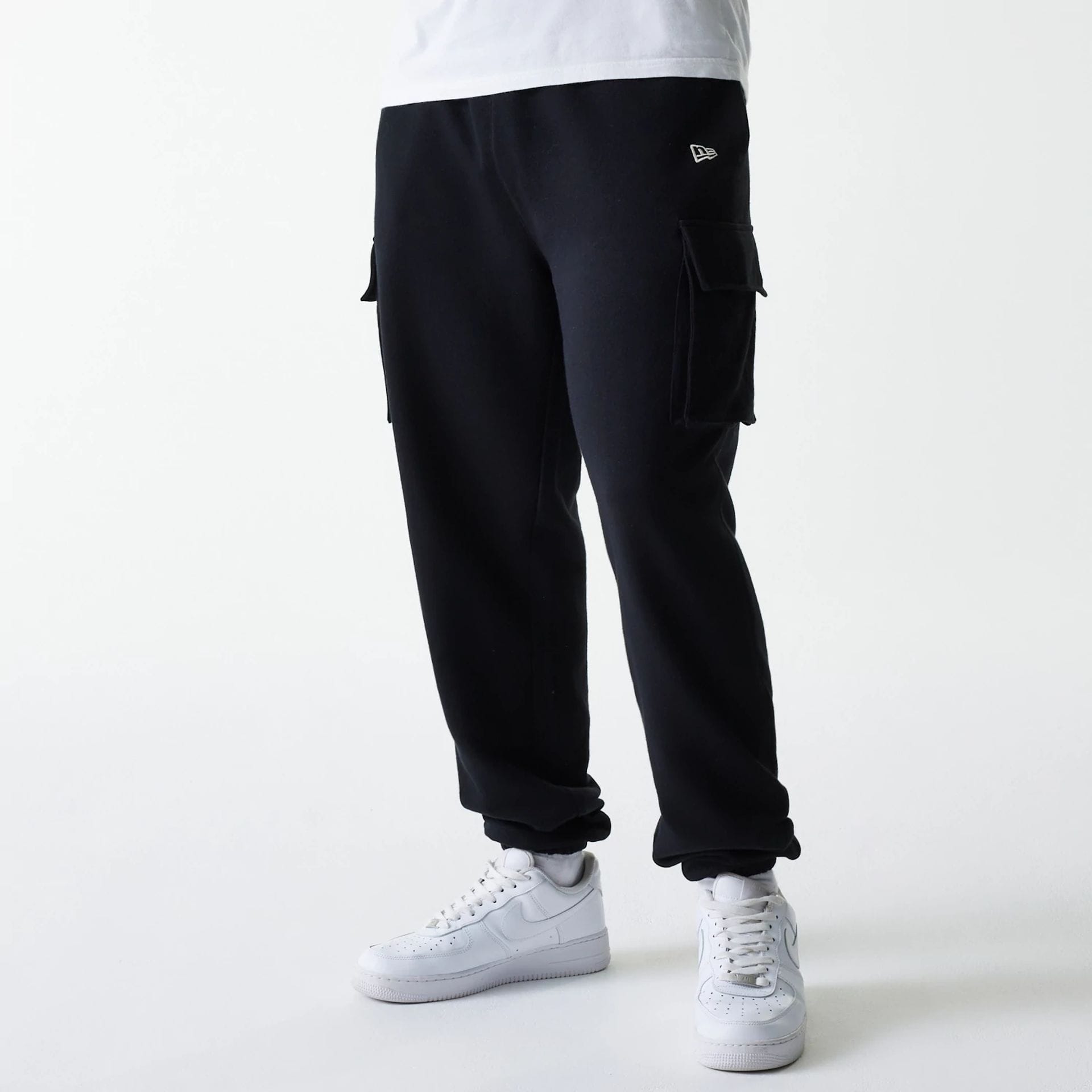 New Era Black Cargo Joggers-kentox