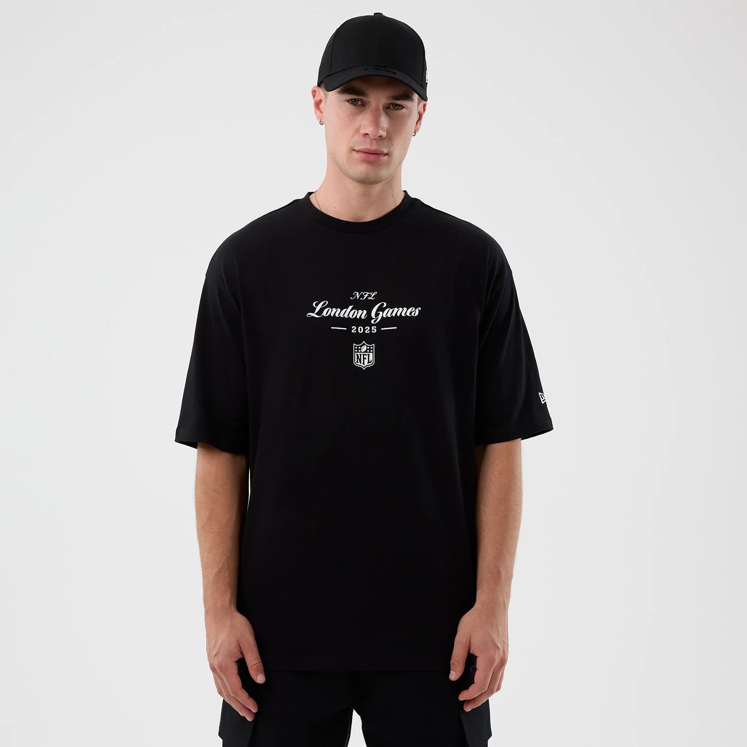London Games NFL International Series Games Black Oversized T-Shirt-kentox