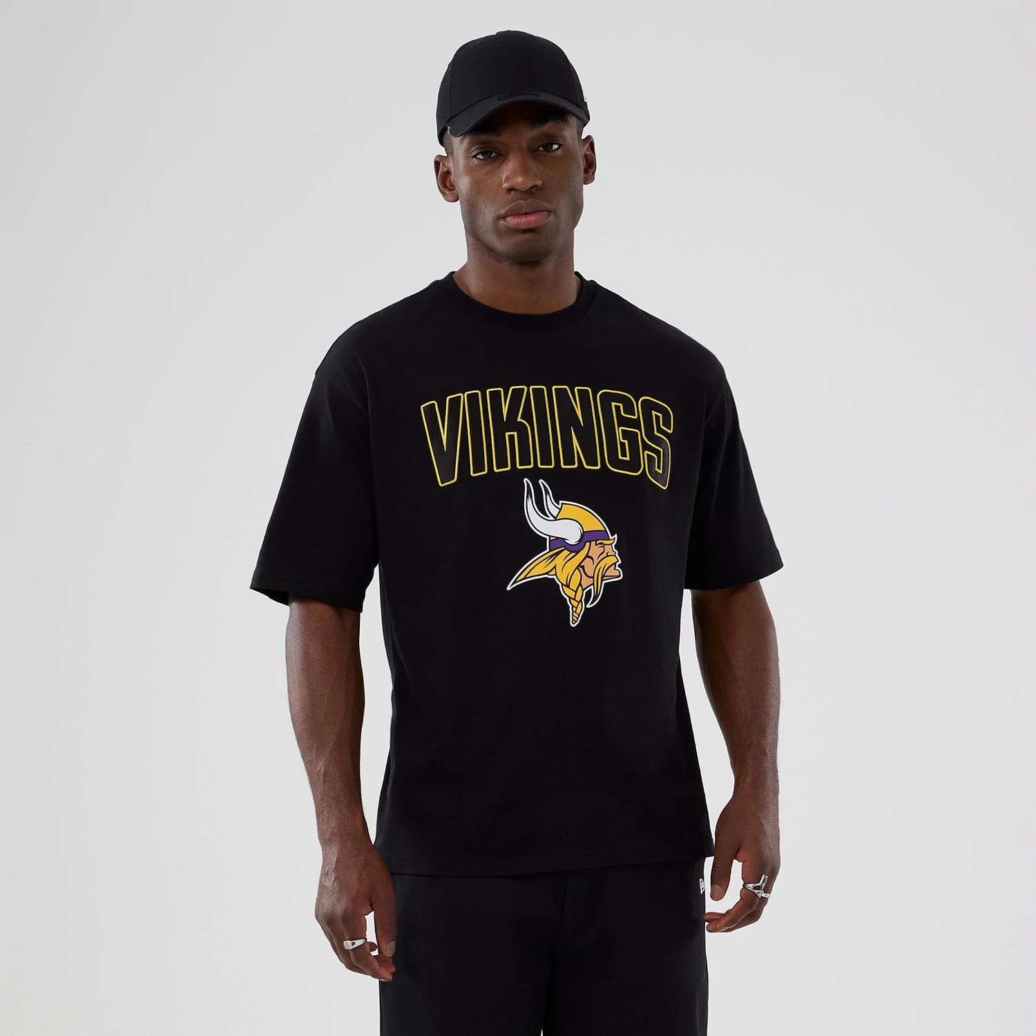 Minnesota Vikings NFL International Series Games 2025 Black Premium T-Shirt-kentox