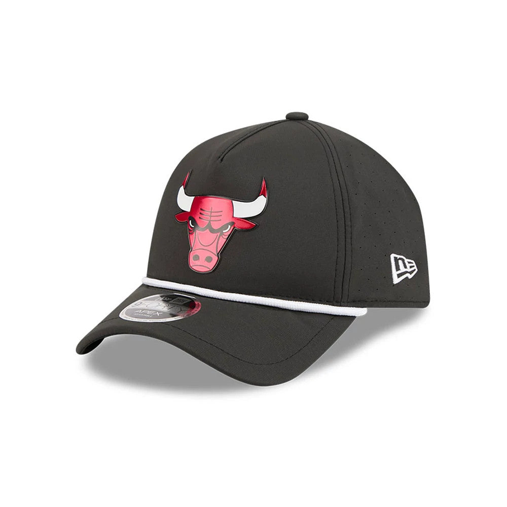 Chicago Bulls NBA Quickstrike Black 9FORTY Apex Adjustable Cap-kentox