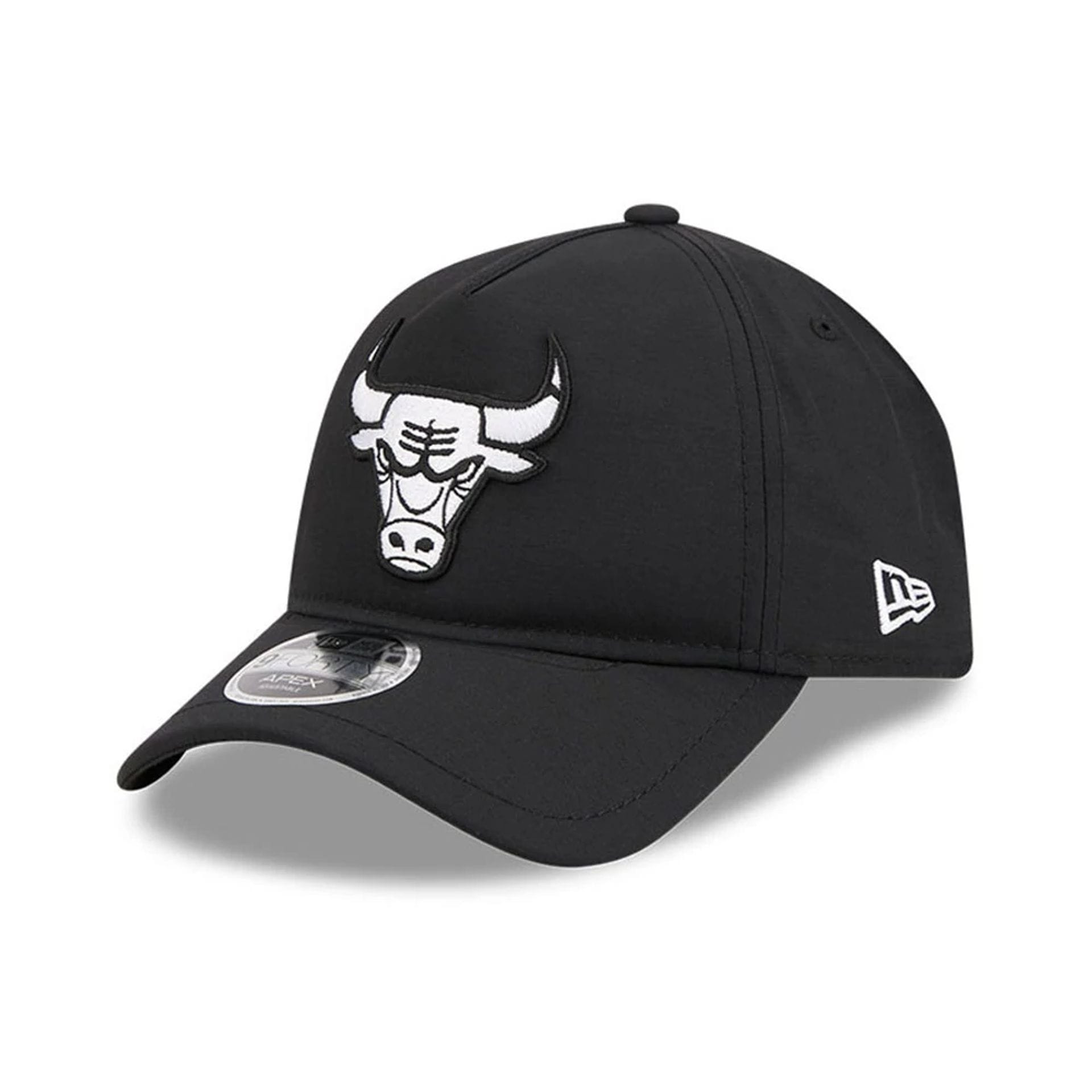 Bulls NBA Quickstrike Black 9FORTY Apex Adjustable Cap-kentox