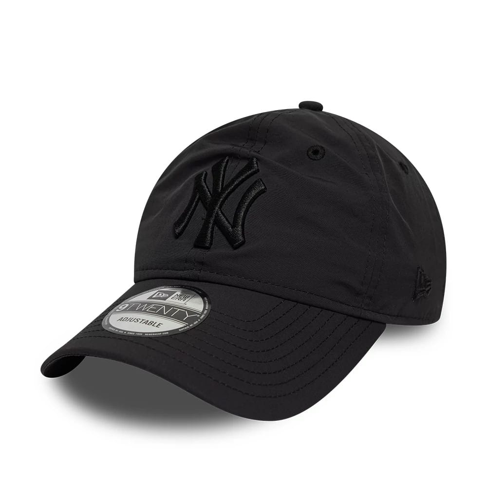 New York Yankees MLB Recycled Black On Black 9TWENTY Adjustable Cap-kentox