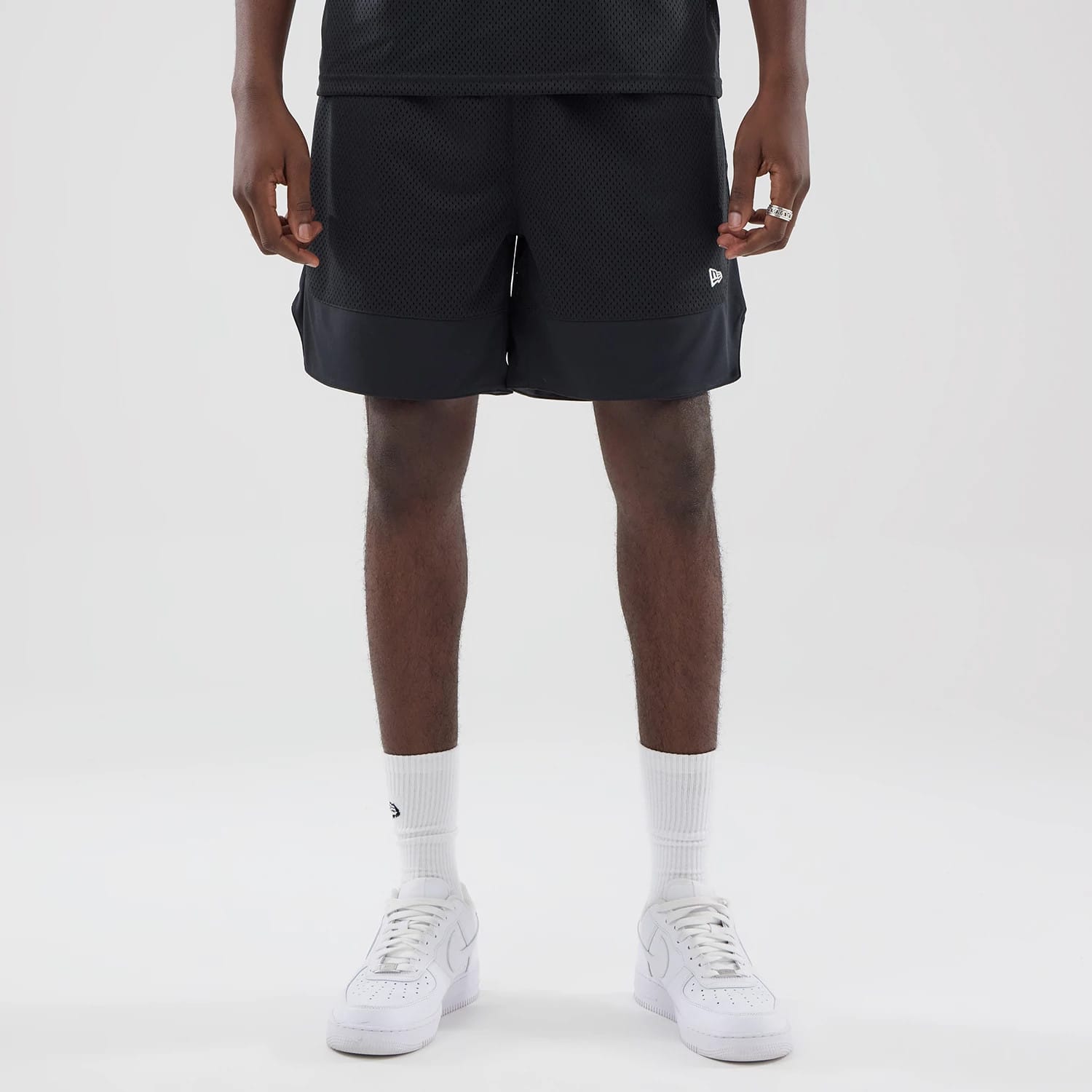 New Era Mesh Black Oversized Shorts-kentox