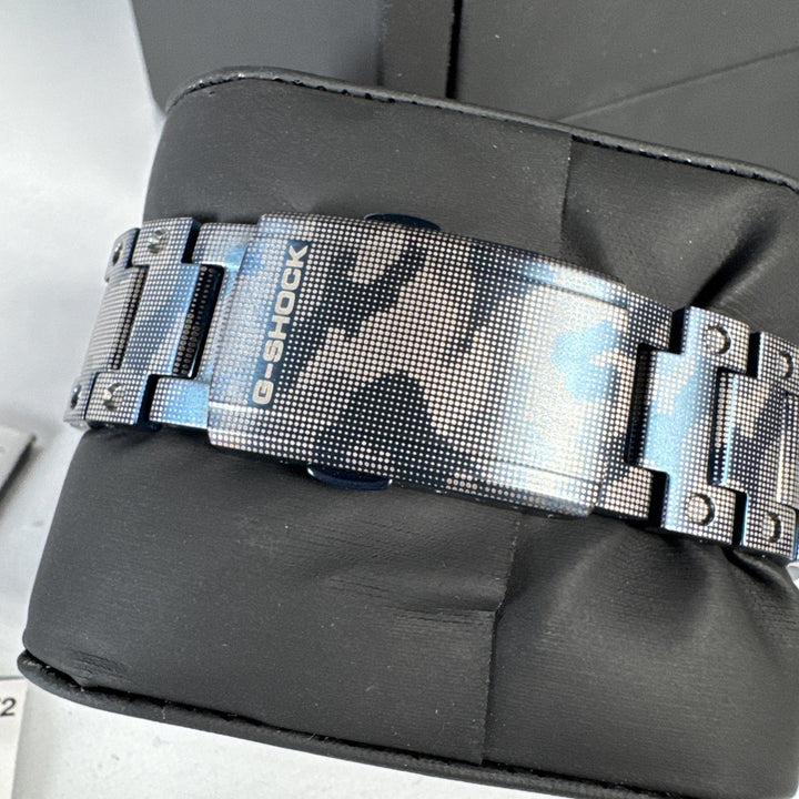 USED Casio G-SHOCK FULL METAL TITANIUM Blue Camo LE Watch GMWB5000TCF-2